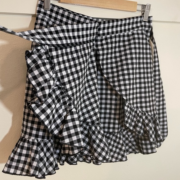 Shein S Black White Plaid Check Ruffle Wrap Mini Skirt - Picture 8 of 13